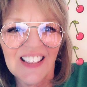 Meet your Posher, Cheryl